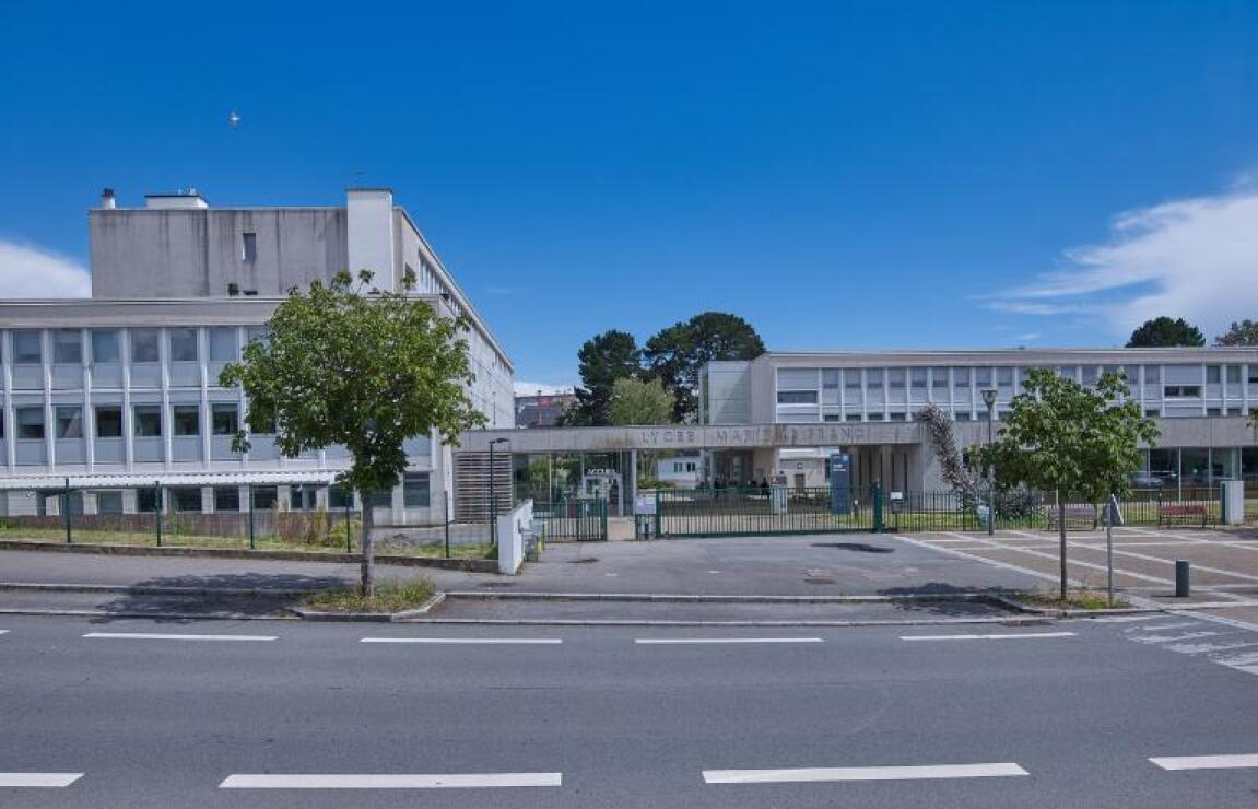 Entrée_Lycée_2.jpg